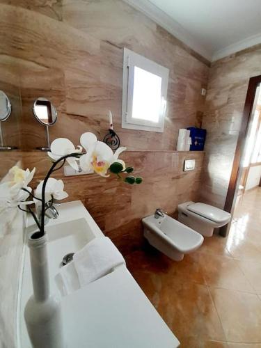 Ένα μπάνιο στο Casa El Rafal