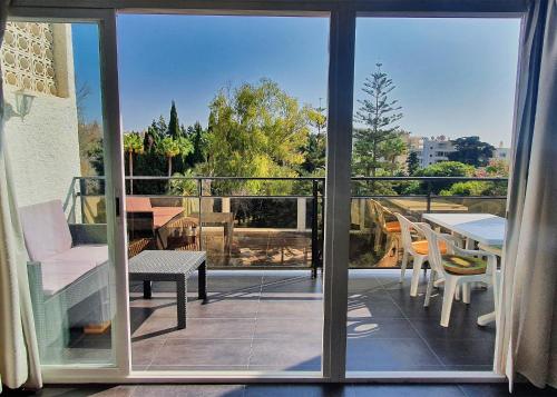 Skol 316. Attractive 1 Bedroom Duplex Apartment with Sea View in Skol Marbella.