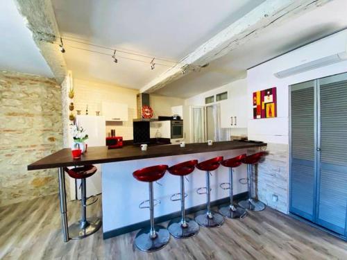 Saint Estève maison authentique et charme assuré