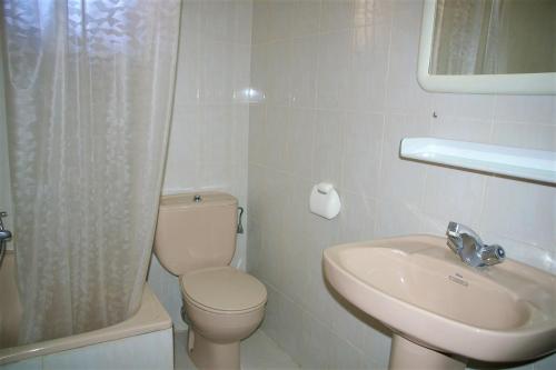 Koupelna v ubytování Apartamento Cumbremar superior Orange Costa
