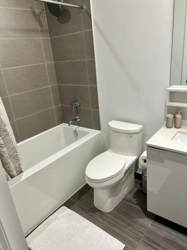 Luxury One Bedroom Condo – Photos 2