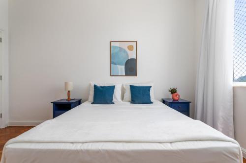 Cama o camas de una habitación en Maravilha em Copacabana - 3 Quartos - ML301