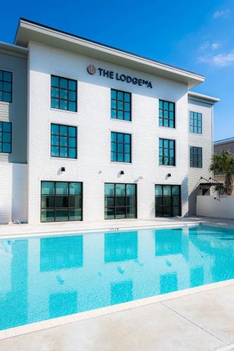 The Lodge 30Aの敷地内または近くにあるプール