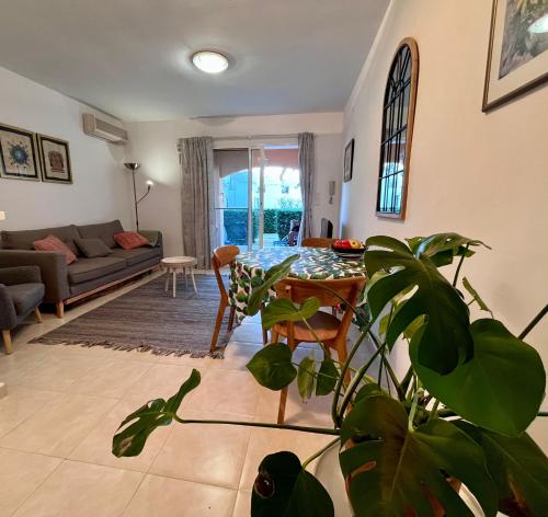 Fotografie z fotogalerie ubytování Bello apartamento con piscina a un paso del centro v destinaci Denia