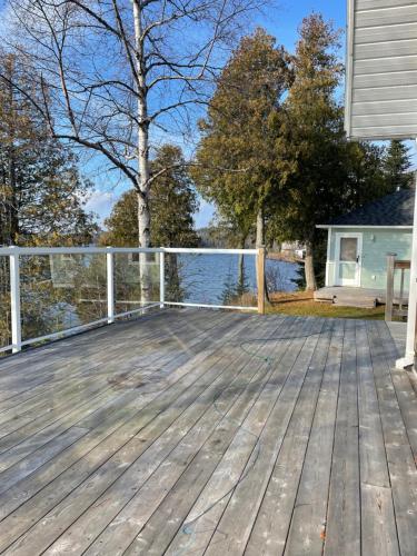 Walker Bayfront Retreat – Photos 5