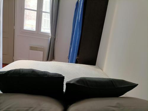 Cama o camas de una habitación en T2-Avignon - centre historique