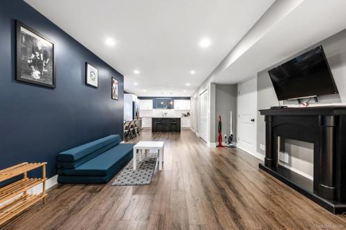 Brand new cozy suite near White Rock