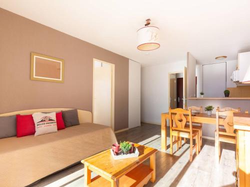 Appartement Germ, 2 pièces, 6 personnes - FR-1-695-24