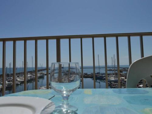 Appartement 4 pers avec terrasse et parking, plage à 150 m - Cap d'Agde - FR-1-249-27