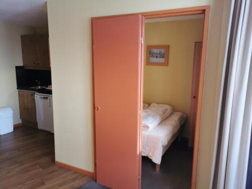 APPARTEMENT 1 Chambre 5 Personnes L'OURS BLANC à L'ALPE D'HUEZ photo 2
