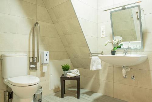 Bilbao ROOMS & KITCHEN Zorroza Image