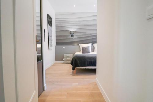 NAPOLEON Luxurious renovated apartment 1min from Palais