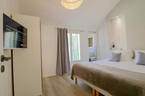 MEYNADIER Renovated designer apartment with rooftop in Cannes