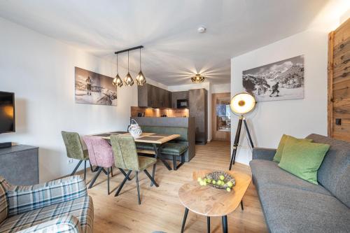 Posezení v ubytování AlpenParks Premium Apartment Rehrenberg II