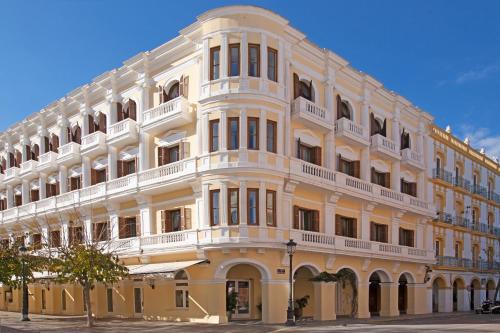 Bangunan di mana terletaknya hotel