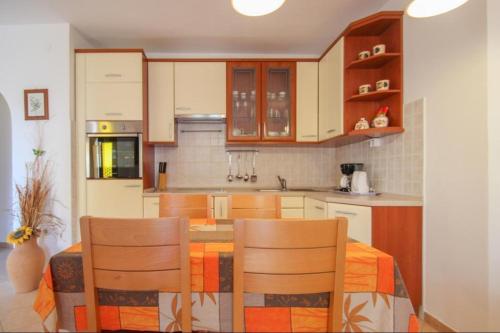 Apartment House Alenka Novigrad Close the Beach and Center