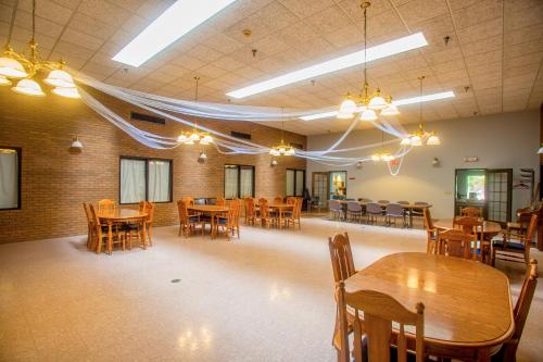 Gallery image of Lafayette Inn in Moundsville
