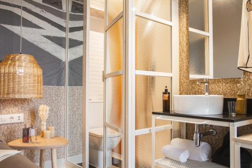A bathroom at room Select Tetuán