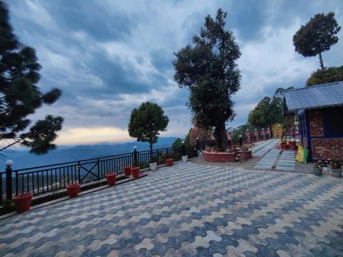 a walkway with a view of the water at The Lanswood Estate in Lansdowne