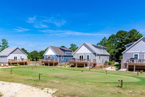 Kilmarlic Caddy Shack Cottage – Photos 3