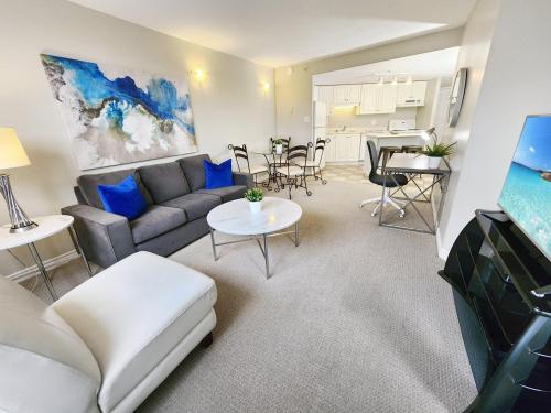 Spectacular Downtown Location – Photos 2