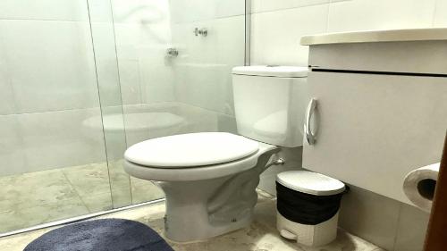Ένα μπάνιο στο Hotel Residencial Manaus - Flores