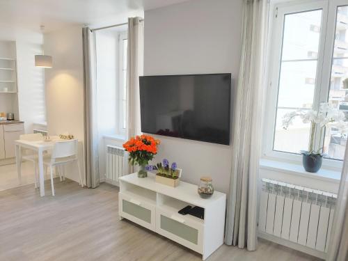 TV a/nebo společenská místnost v ubytování New apartment - MEMO - Le Locle