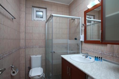 Ένα μπάνιο στο Aktur Residence