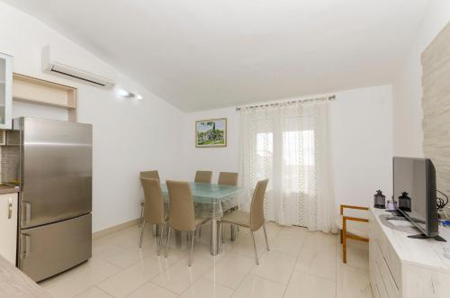 Apartments Klisovic