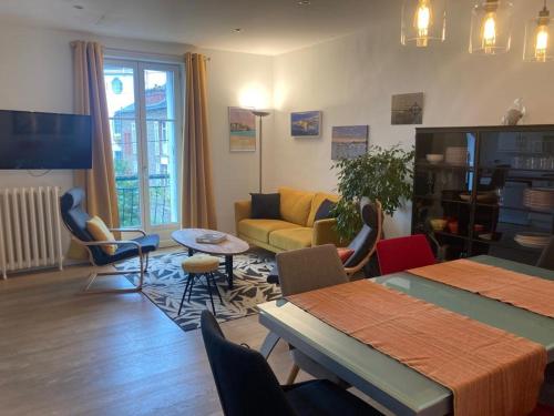 Photo de la galerie de l'établissement 27 boulevard Féart, à Dinard