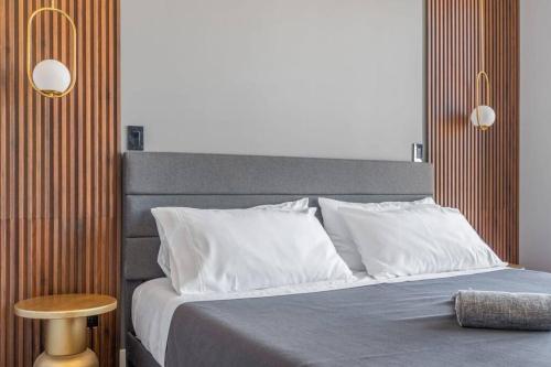 Säng eller sängar i ett rum på Mountain View Paradise -POOL & SPA