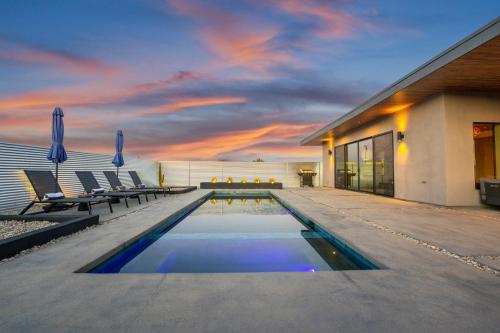 Desert Escape- w Pool & Spa – Photos 4