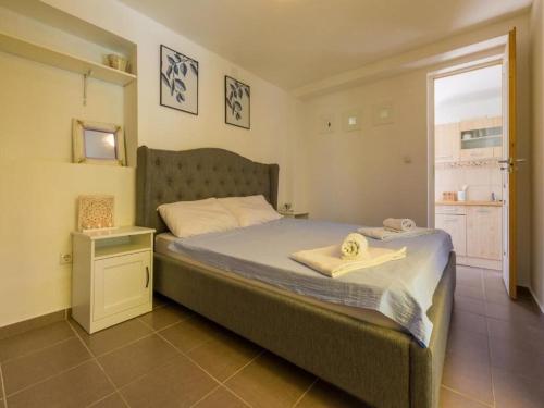 Apartments Bartulin