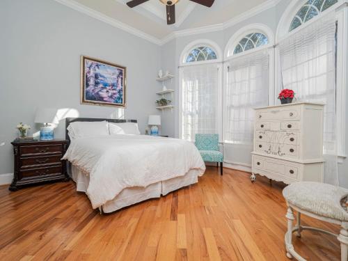 Φωτογραφία από το άλμπουμ του Chateau D'Amour σε Wake Forest
