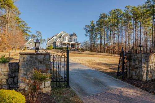 Φωτογραφία από το άλμπουμ του Chateau D'Amour σε Wake Forest