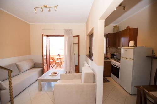 Dapur atau dapur kecil di Erikousa Villas by CorfuEscapes