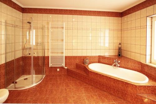 Ένα μπάνιο στο Ferienhaus Jule
