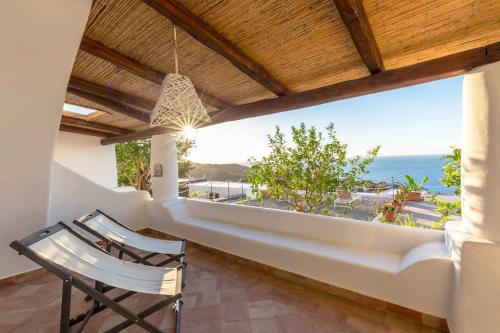 Casa Surya - Sea view terrace, Isola Salina