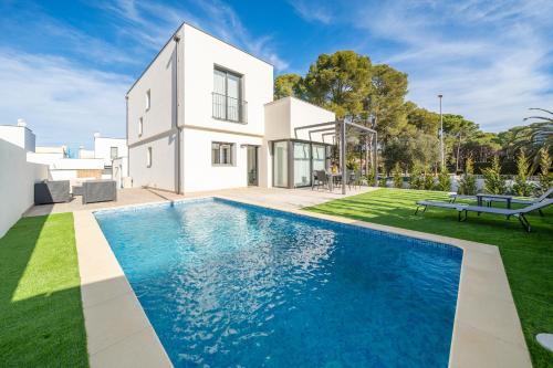 Fotografie z fotogalerie ubytování Villa Anastasia v destinaci L'Escala