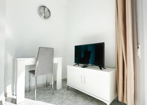 Skol 131 - Studio at Skol Building in Marbella centre with sea views.