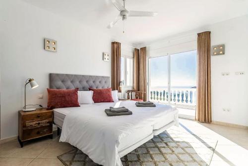 Krevet ili kreveti u jedinici u okviru objekta 88-Exclusive Villa with Private Pool in Mijas, Malaga