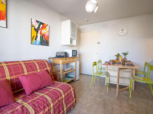 Apartment Les Caraïbes-1 by Interhome