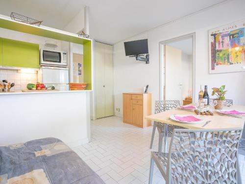 Apartment Le Grand Pavois-3 by Interhome