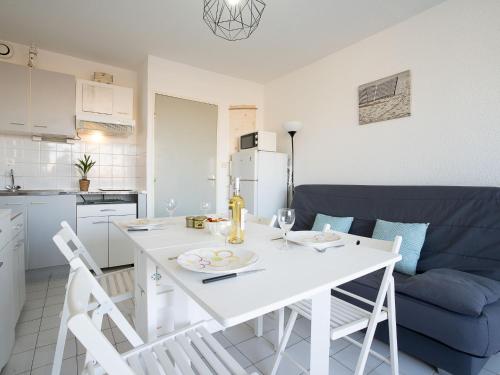 Studio Voiles d'Or-Gênois-3 by Interhome