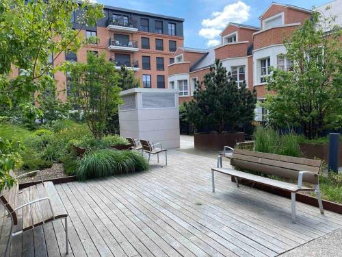 Κήπος έξω από το High Value up to 4pp apt La Defense & Champs Elysees