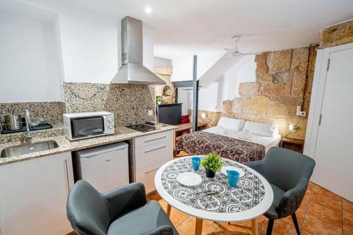 Planta baja en la muralla romana junto a la Catedral