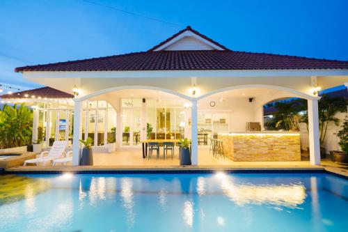 Πισίνα στο ή κοντά στο Baan Kiang Lay Phu View Private Pool Villa in Central Hua Hin