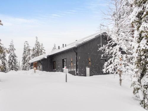 Holiday Home Vaaranhelmi by Interhome v zimě