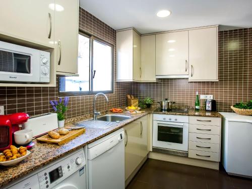 Holiday Home Laguna Beach Plus by Interhome