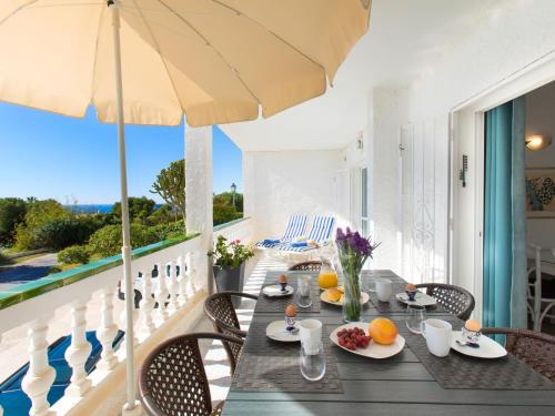 Apartment Pinsapos by Interhome